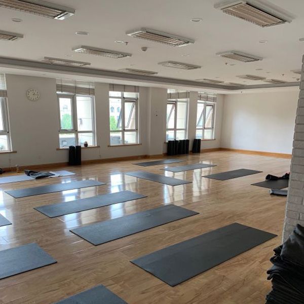 青島月兮瑜伽(水悅城店)  高溫瑜伽教室